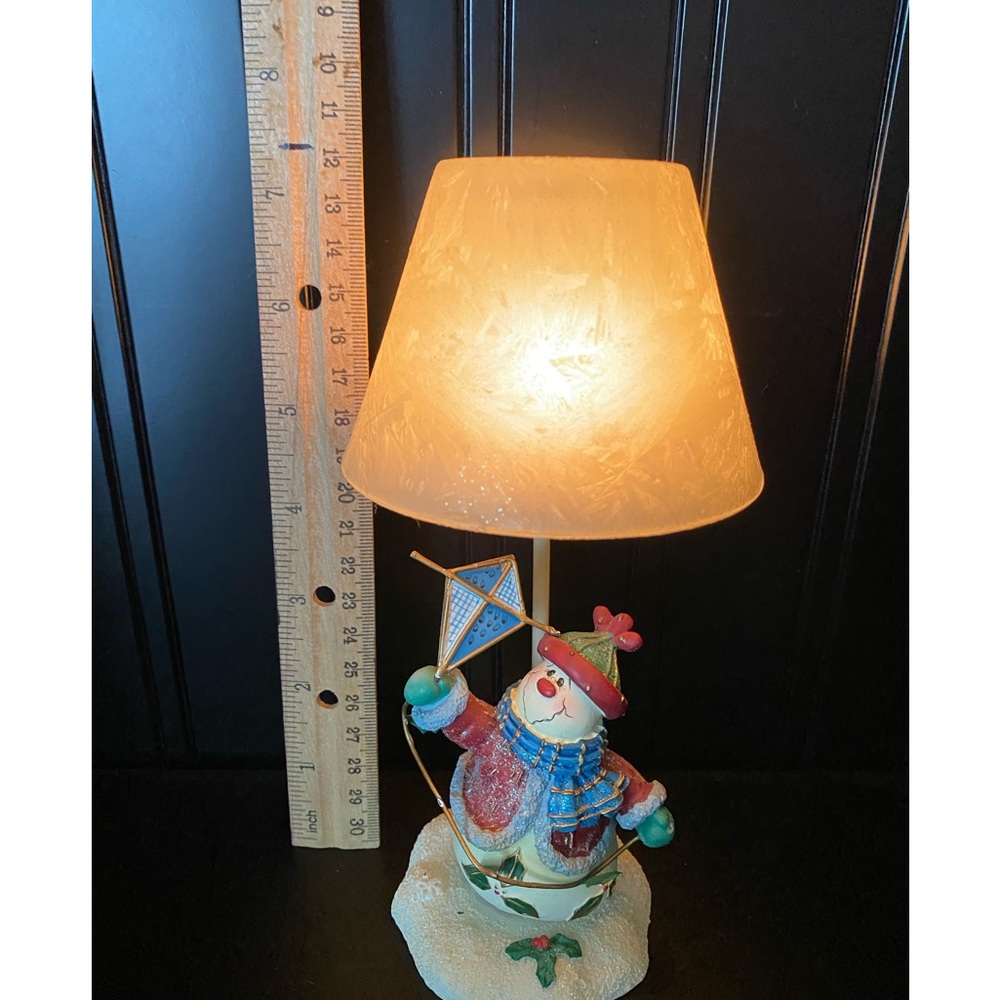 Vintage Yankee Candle Tea Light Holder Glass sparkle shade snowman with kite 7in